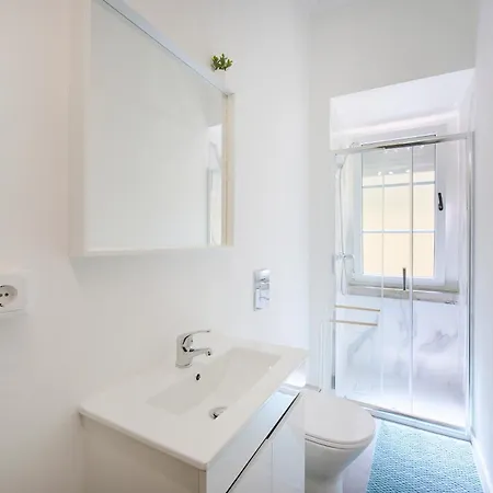 Double & Suite, Marques De Pombal, 1min Metro בית הארחה ליסבון
