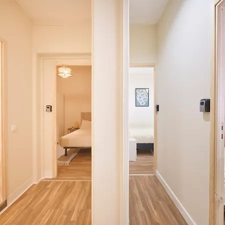 בית הארחה Double & Suite, Marques De Pombal, 1min Metro *