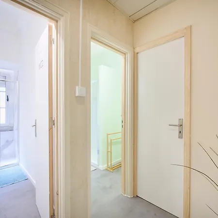 Double & Suite, Marques De Pombal, 1min Metro * ליסבון