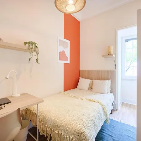 Double & Suite, Marques De Pombal, 1min Metro בית הארחה ליסבון
