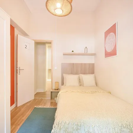 בית הארחה Double & Suite, Marques De Pombal, 1min Metro