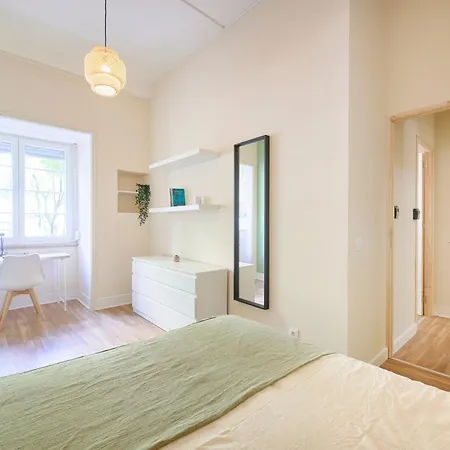 Double & Suite, Marques De Pombal, 1min Metro * ליסבון