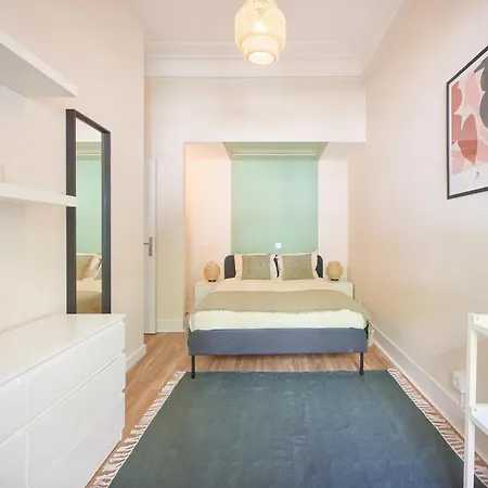 בית הארחה Double & Suite, Marques De Pombal, 1min Metro