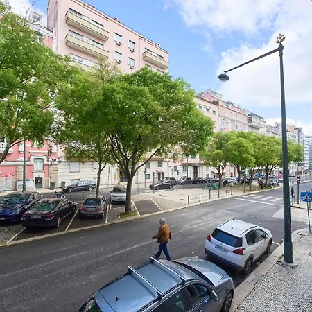 Double & Suite, Marques De Pombal, 1min Metro בית הארחה ליסבון
